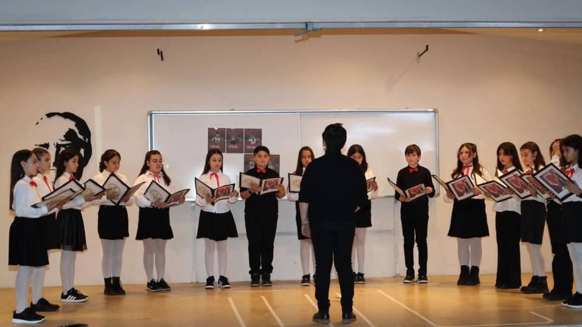 Okulumuzda 18 Mart Şehitler Günü İlçe Programı İcra Edildi.